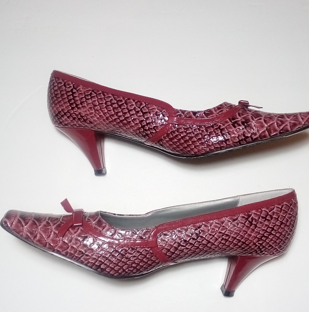 Jennifer b crock look pump size 9 women's